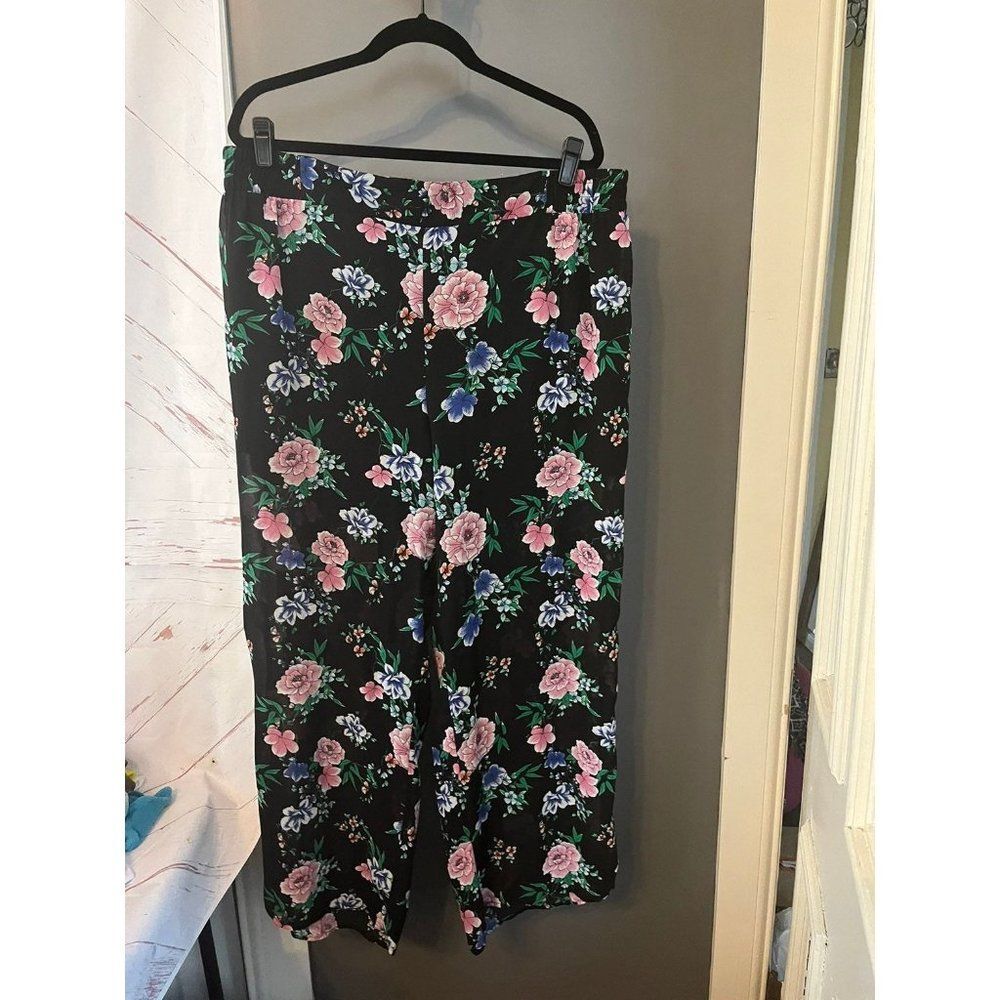 Torrid size 2 2x black floral sheer palazzo wide leg Pants
